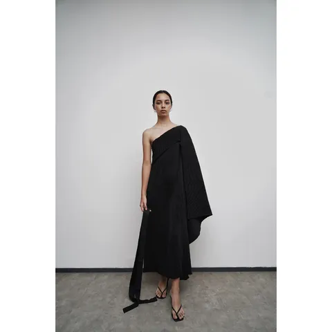 RD-0083 - Pafon - Gema Dress in Black