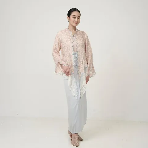 RD-0305 - Kartinis Label - Candrakanti Top in Peach