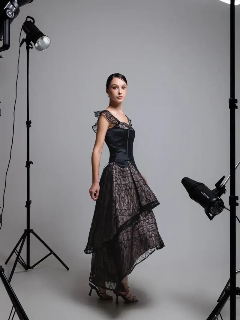 RD-0313 - Coma Label - Elsie Corset Midi Dress in Black size M
