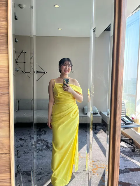 RD-0404 -  - Drapey one-shoulder satin evening gown butter yellow