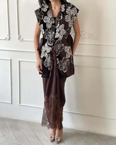 RD-0435 - Touch Up Atelier - Nadira Set in Brown