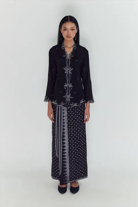 RD-0460 - Senja Studio - Sukma Embroidery Kebaya
