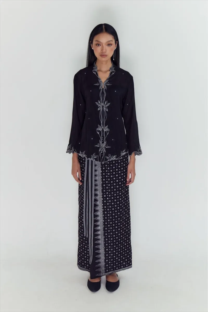 RD-0460 - Senja Studio - Sukma Embroidery Kebaya