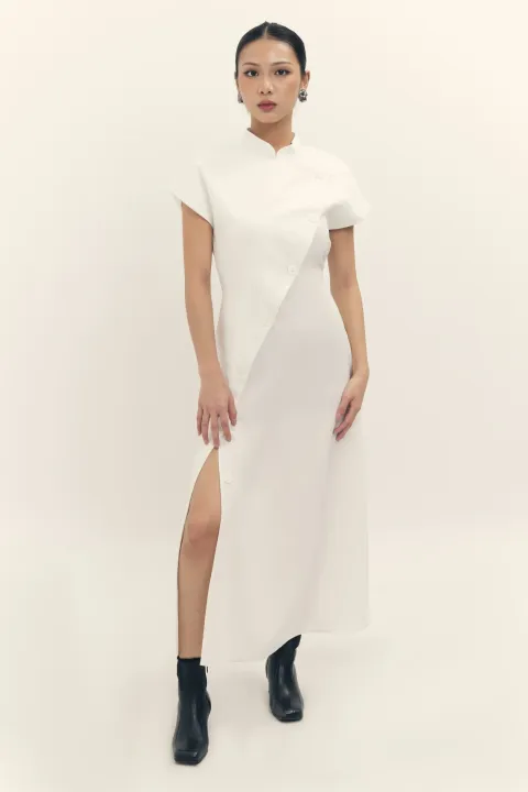 RD-0477 - Nawa Clo - Beskap Dress in Wool in White