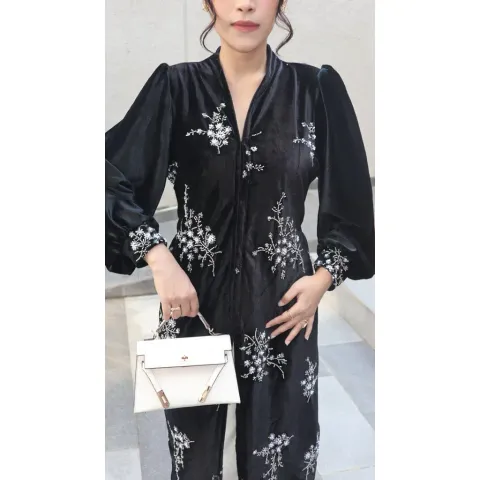 RD-0478 - Toolkiss - Roona Kebaya Velvet in Black